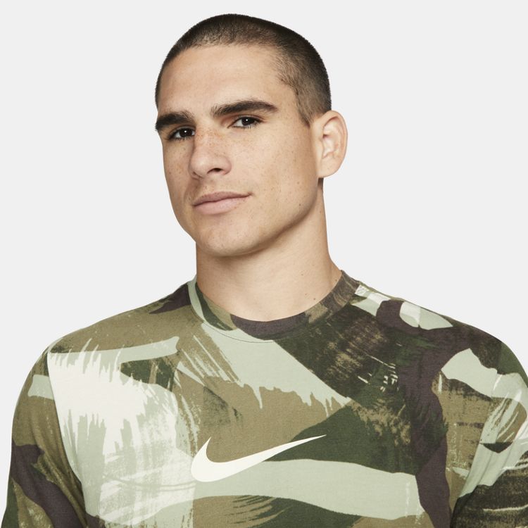 CAMISETA NIKE DRI-FIT CAMO