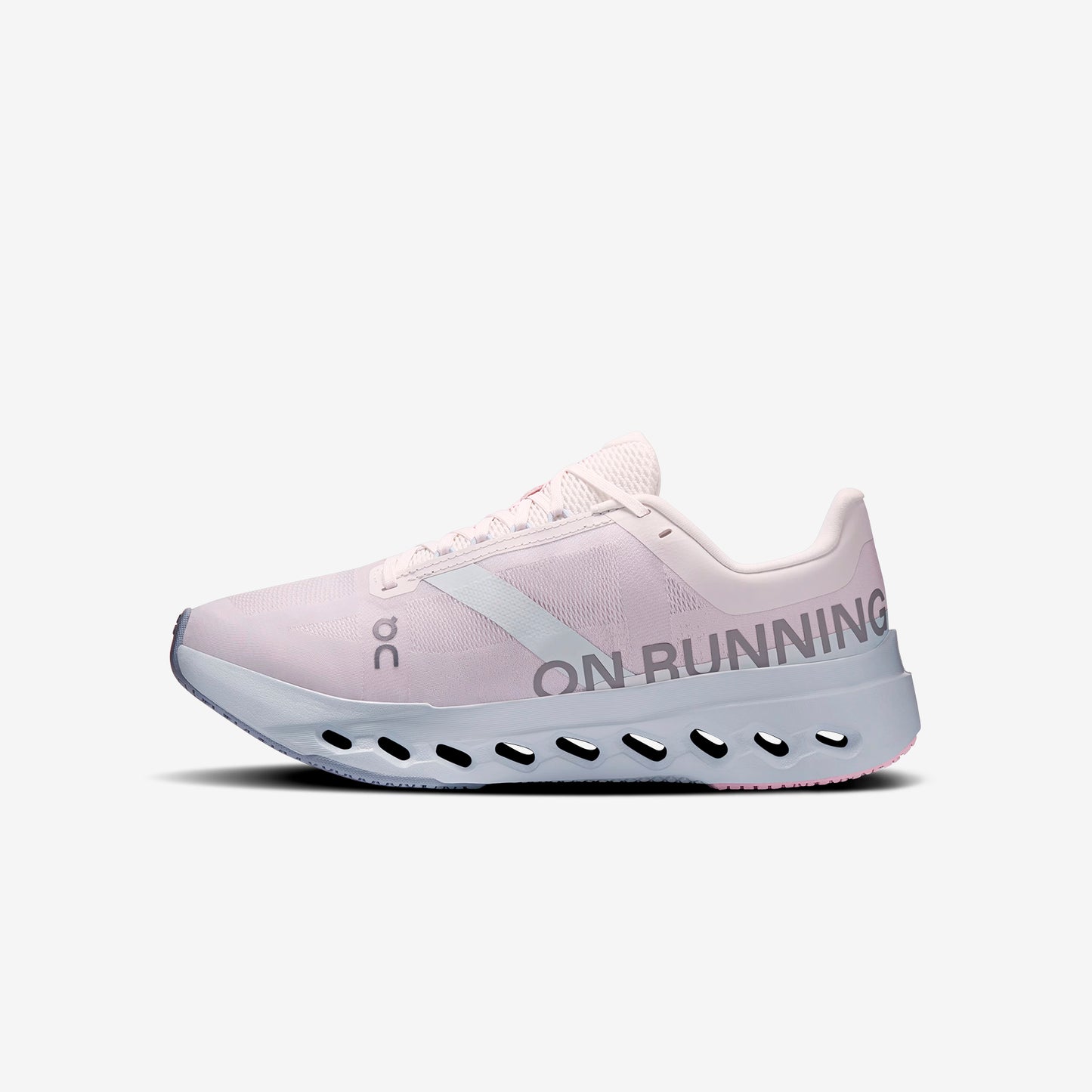 On Cloudsurfer Next - Mulher