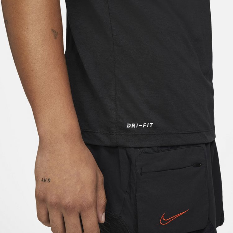 NIKE DRI-FIT SWOOSH ATHLETE T-SHIRT CW6950-013